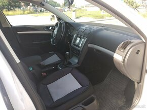 Škoda Octavia 1,8 TSI FACELIFT - 9