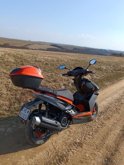 Adamoto fast 125 - 9