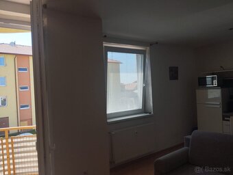 Na predaj 1 izbový byt s balkónom, obec Vlčkovce. - 9