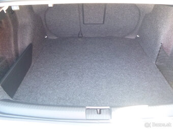 Volkswagen Jetta 1,2Tsi 105Ps 2016/12 - 9