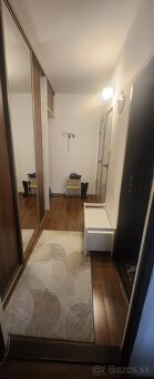 Ponúkame na predaj 2 izb.byt na sídlisku III. - 9