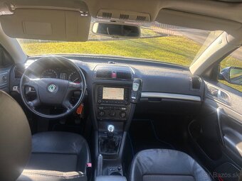 Škoda Octavia 2.0tdi,xenon,koza,full vybava ,Top stav - 9