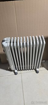 Elektr. radiátor De Longhi 2 kusy- výborný stav - 9