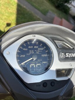 Skúter Sym Symphony ST 125 - 9