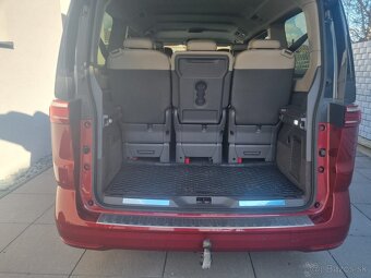 Volkswagen Multivan T7 150 kW r.v. 11/2022 Benzín Automat - 9