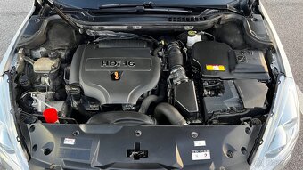Peugeot 508 SW 2.0 HDi 120kW 2011 - 9