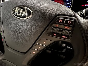 KIA ceed 2 1,4 73kW benzín 96000km 2016 JD - 9