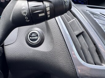 Ford Focus 1.6t 110kw titanium serviska - 9