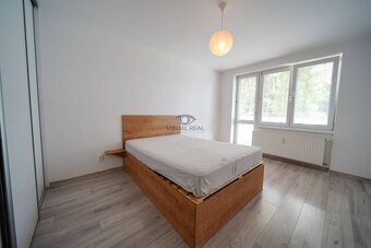 Na predaj 2 izbový tehlový byt s loggiou a výťahom, Stromová - 9