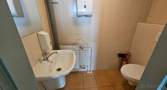■ 45 m2 s klimatizáciou a vlastným wc, Prešov - centrum. - 9