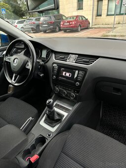 Škoda Octavia 3 Sedan 1.6 TDI 77kw Sportline,R17,PARK.Senzor - 9
