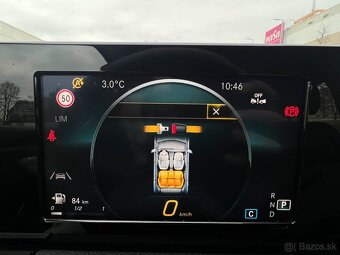 Mercedes Benz GLA180 A/T - 9