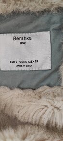 Bershka teplá bunda vel. S - 9
