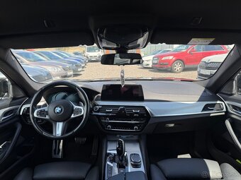 Znížená cena BMW Rad 5 530e Performance M-Packet - 9