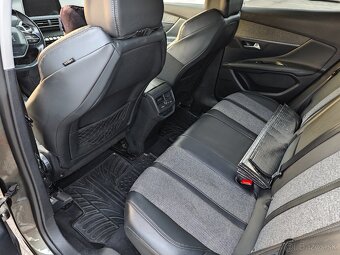 Peugeot 3008, 1.6 d - 9