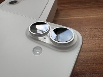 Predám iPhone 16 128gb - 9