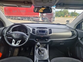 Kia Sportage 2.0 crdi 4x4 - 9