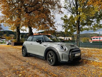 Mini Cooper S Essential 2022 (13 000 € odpočet DPH) - 9