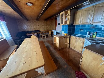 Znížená cena chaty v Oravskej Lesnej 2300 m2 - 9
