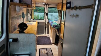 Camper - obytné auto - 9