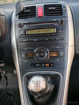Toyota Auris 1.6 I Valvematic Luna - 9