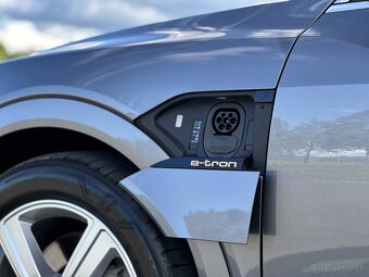 Audi E-tron 50 quattro launch edition 230kW 313PS PANORÁMA - 9