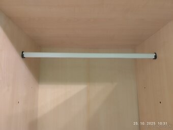 Predám zostavu sektového nábytku, ako nový. Velmi zachovalý. - 9