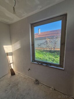 Na predaj 3 izbový rodinný dom v Kolárove - 9