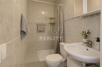 Znížená cena Na predaj penzión Gita v obci Podhájska... - 9