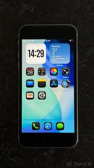 iPhone SE 128GB 2nd gen - 9