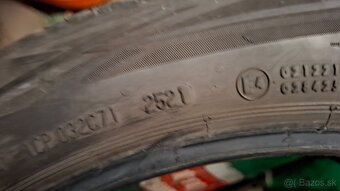 235/45 R20 - 9