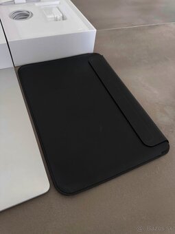 Predám MacBook Air 13” (2020)- Intel Core i5 + kožený kryt - 9