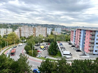Na prenájom 2-izb kompletne zariadený byt so zasklenou … - 9