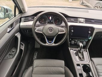 VW Passat GTE Variant 1.4TSI 160kW DSG - záruka Autodraft - 9