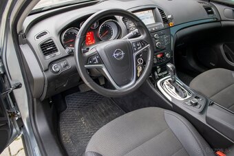 Opel Insignia 2.0 Turbo ECOTEC AWD Cosmo A/T, 162kW - 9