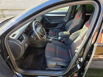 Škoda Octavia Combi SPORTLINE Black Line 1.6TDI DSG7 85 KW - 9