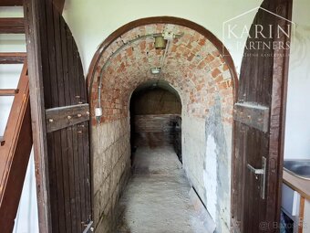 REZERVOVANÉ Chata s podzemnou vinnou pivnicou Záhorce - 9