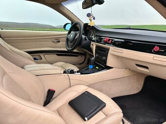 BMW E92 320i - 9