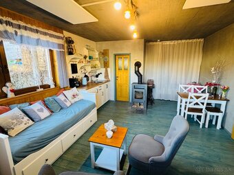 Rodinný dom s extra samostatným apartmánom v Mlynici - 9