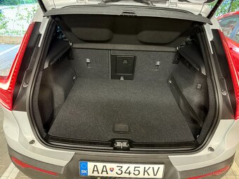 XC40, T3 120kW, 8st. A/T, 41000km, Momentum Pro - 9