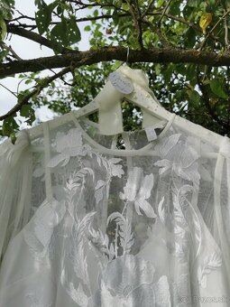 ASOS, Eliza floral embroidered long sleeve , M - 9