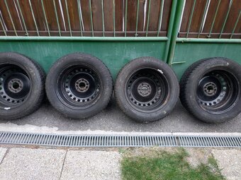 215/55R16 - 9