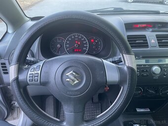 Suzuki SX4 benzín - 9