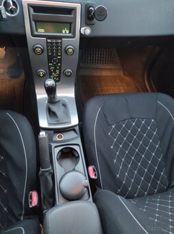 Predám Volvo V50 - 9