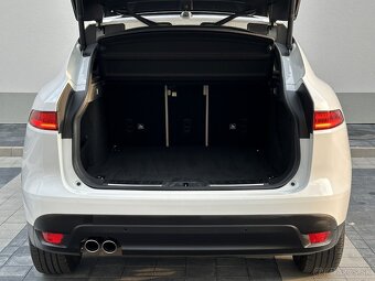Jaguar F-Pace 2.0D I4 180k Prestige 76TKM PANORAMA KAMERA - 9