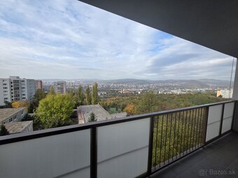 Ponúkam na predaj 1,5 izbový  byt Jaltská, Dargovských hrdin - 9