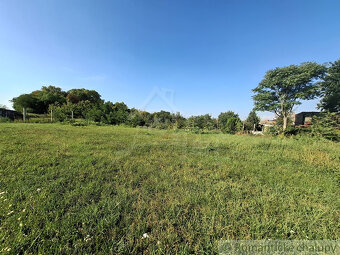 Unikátny pozemok na výstavbu domu pri brehu rieky Dunaj v - 9