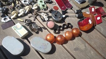 Predám zmes náhradných dielov na veteránske vozidlá ŠKODA - 9