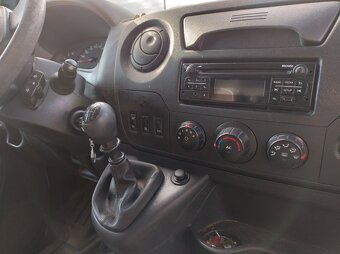 Predam RENAULT Master - 9
