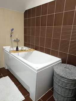 4i komplet zariadený moderný byt - 9